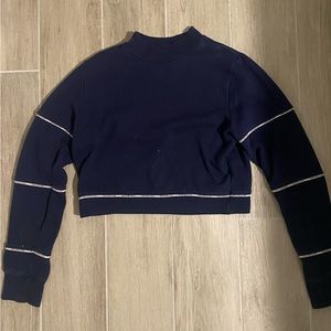 Cropped navy sweater